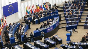Avropa Parlamenti Avropa Komissiyasını Bakı ilə enerji tərəfdaşlığını dayandırmağa çağırıb