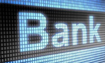 Bu bank müştərilərinin borclarını sildi  