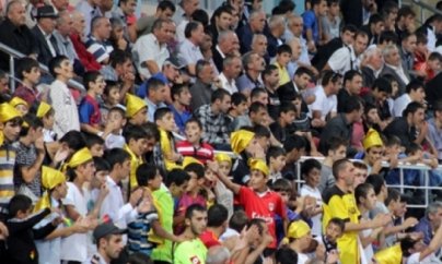 Zaqatalalılar ayağa qalxdı:   tərbiyəsiz jestə görə...