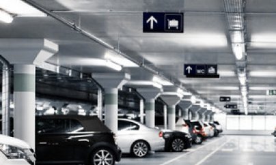 Hotellərin parkinqində avtomobilə dəyən zərəri kim ödəməlidir?  - ARAŞDIRMA 