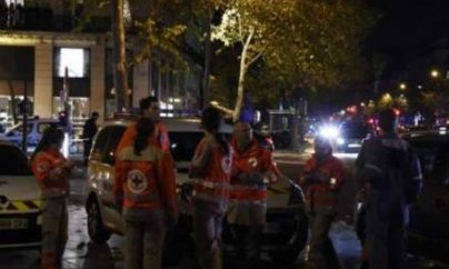 Terror Parisi dağıdır:azı 60 ölü! - Fransada fövqəladə vəziyyət (CANLI YAYIM)