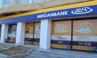 Özünü yandıran şəxslə bağlı bankdan açıqlama - Elə müştərimiz yoxdur 