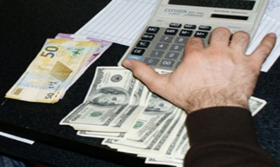 Dollar yenə ucuzlaşdı - RƏSMİ