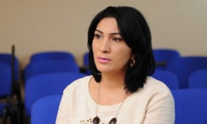 Təkliyi sevənlər üçün - Elnarə Akimova