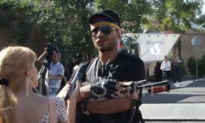 İrəvandakı silahlı qrup: 