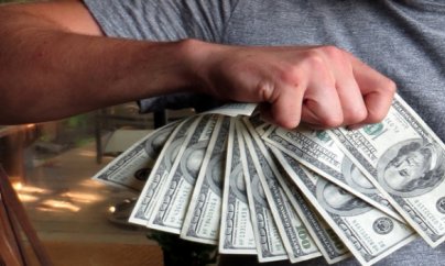 “Qara bazar” aktivləşdi, banklarda dollar satışına limit qoyuldu – İqtisadi araşdırma