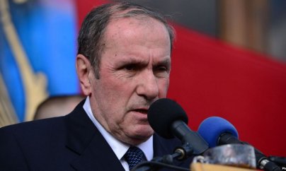 Petrosyan seçkiyə sülh və mehriban qonşuluq şüarı ilə gedir