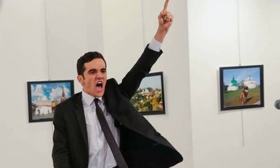 Rusiya səfirini öldürən 22 yaşlı polis kimdir?