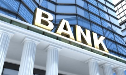 Azərbaycanda bank sədri işdən çıxarıldı
