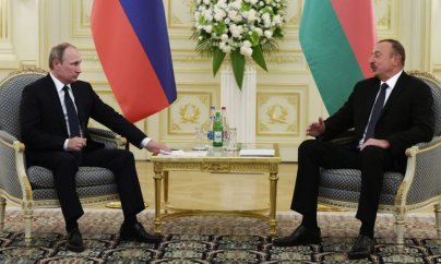 Putin və Əliyev görüşür
