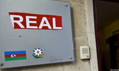 REAL yenidən qurultaya yer istədi