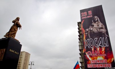 Ölkə başçısı Xocalı faciəsi ilə bağlı mərasimdə iştirak edib