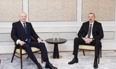 İlham Əliyev Britaniyaya getdi