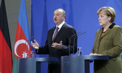 Merkellə Əliyevin birgə mətbuat konfransında Əfqan Muxtarlı ilə bağlı sual