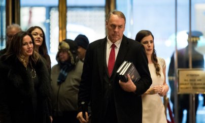 Tramp daxili işlər nazirini də işdən çıxardı