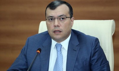 ''Nazirin iş yerləri və əməkhaqları barədə məlumatı yanlışdır''