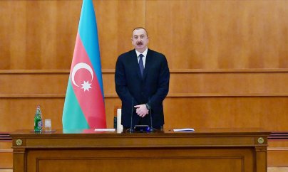 Prezident və birinci xanım şəhid ailələri ilə görüşüblər (Yenilənib)