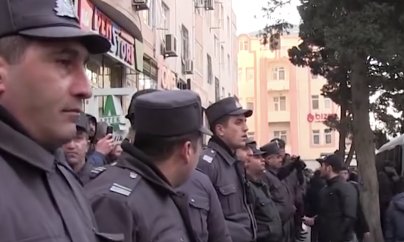 Hakimiyyət mitinqlərə niyə icazə vermir?