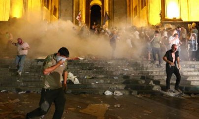 Tbilisidə etiraz aksiyasında saxlananların sayı açıqlanıb