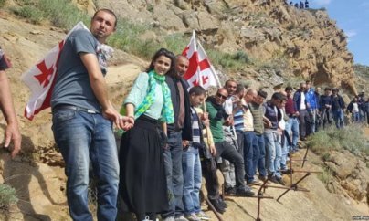 Gürcüstan polisi David-Qareci kompleksində insident baş verdiyini bildirib [VİDEO]