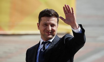 Zelensknin partiyasi rəqiblərini 3 dəfə qabaqlayıb