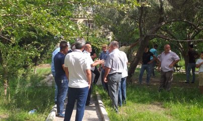 Qaraçuxur qəsəbəsi sakinləri etiraz edir - VİDEO