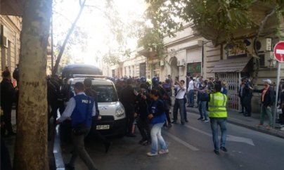 Milli Şuranın piketində 30-a yaxın şəxs saxlanılıb