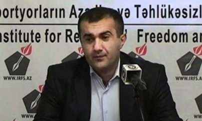 Jurnalist yazılarına görə evinin yandırılmasına cəhd göstərildiyini deyir