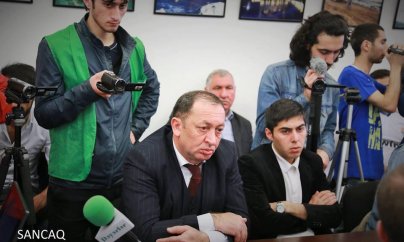 Məhkəmə Əliabbas Rüstəmovu həbsdə saxlayıb