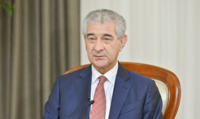 Əli Əhmədov: “Hikkə Əli İnsanova həqiqəti dərk etməyə ciddi mane olur”