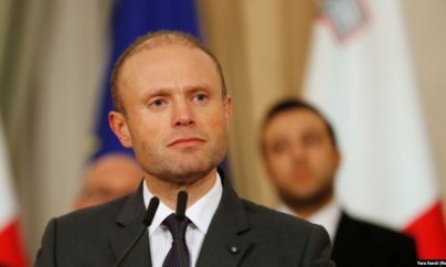 Qətl araşdırmaları fonunda Maltanın baş naziri istefa verib