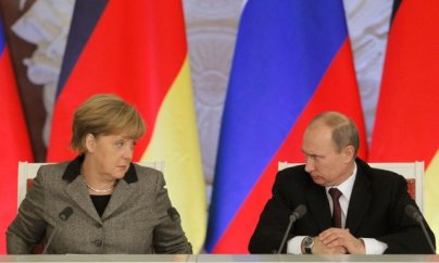 Merkel və Putin arasında telefon danışığı olub