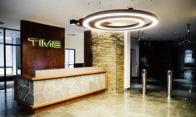 Əhmədzadələrin çoxmərtəbəli milyonluq biznes mərkəzi - FOTOLAR