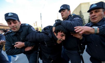 ABŞ hesabatı işgəncələr, bloklanmış saytlar və Lökbatan barədə