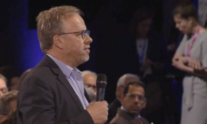 “Sərhədsiz Reportyorlar” Bakını Arlem Dezirin mandatının bloklanmasına son qoymağa çağırıb