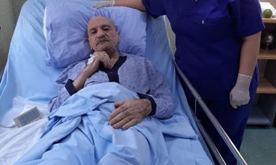 Jurnalist atasının həkim səhvindən öldüyünü, Klinika isə faktların təhrif olunduğunu deyir