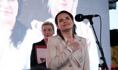 Svetlana Tixanovskaya ölkəni tərk edib