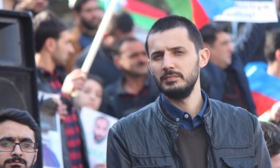 Həbsdə olan AXCP fəalı: Məhkumları döyüb, çılpaq formada çarpayıya qandallayırlar