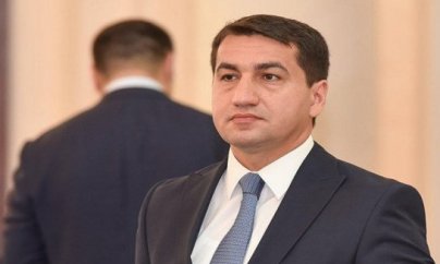 Hikmət Hacıyev ermənilərin 3 rayonu atəşə tutmasından yazdı