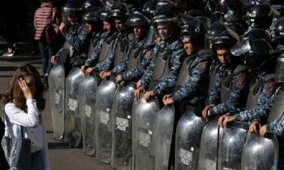 Yerevanda mitinq edənlər Paşinyana qarşı ultimatum irəli sürüb