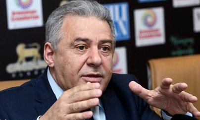 Ermənistanın Müdafiə naziri vəzifəsindən gedib