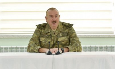 İlham Əliyev hərbi qulluqçuları təltif etdi
