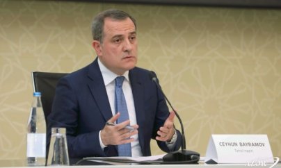 Ceyhun Bayramov Pakistana gedir