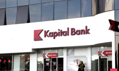 Müharibədə zərəçəkmiş Gəncə sakini “Kapital Bank”dan şikayətçidir