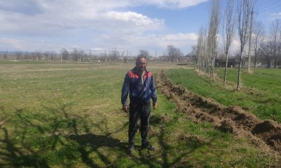 “Açıq deyirlər ki, arxamızda Ağstafanın deputatı Nizami Cəfərov dayanır, əliniz hara çatır, gedin”