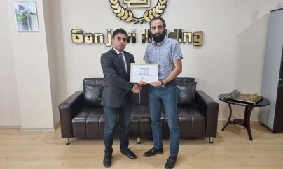 Elşən Gəncəvi daha bir mükafat aldı