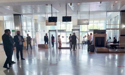 Azərbaycanda vəzifəli şəxslər aeroportda əlbəyaxa olublar