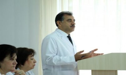 Uşaq Xəstəxanasında camaatı soğan qabığı kimi “soyurlar”