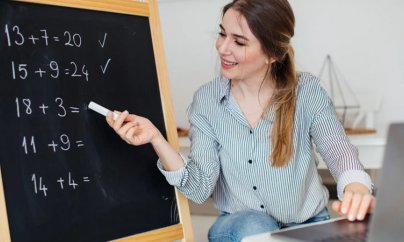 Təhsil işçilərinin əməkhaqları artırıldı