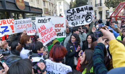 Bakıda “8 Marş – susa bilmirik” aksiyası keçirilib